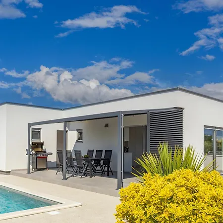 Ibiza Villa Šibenik